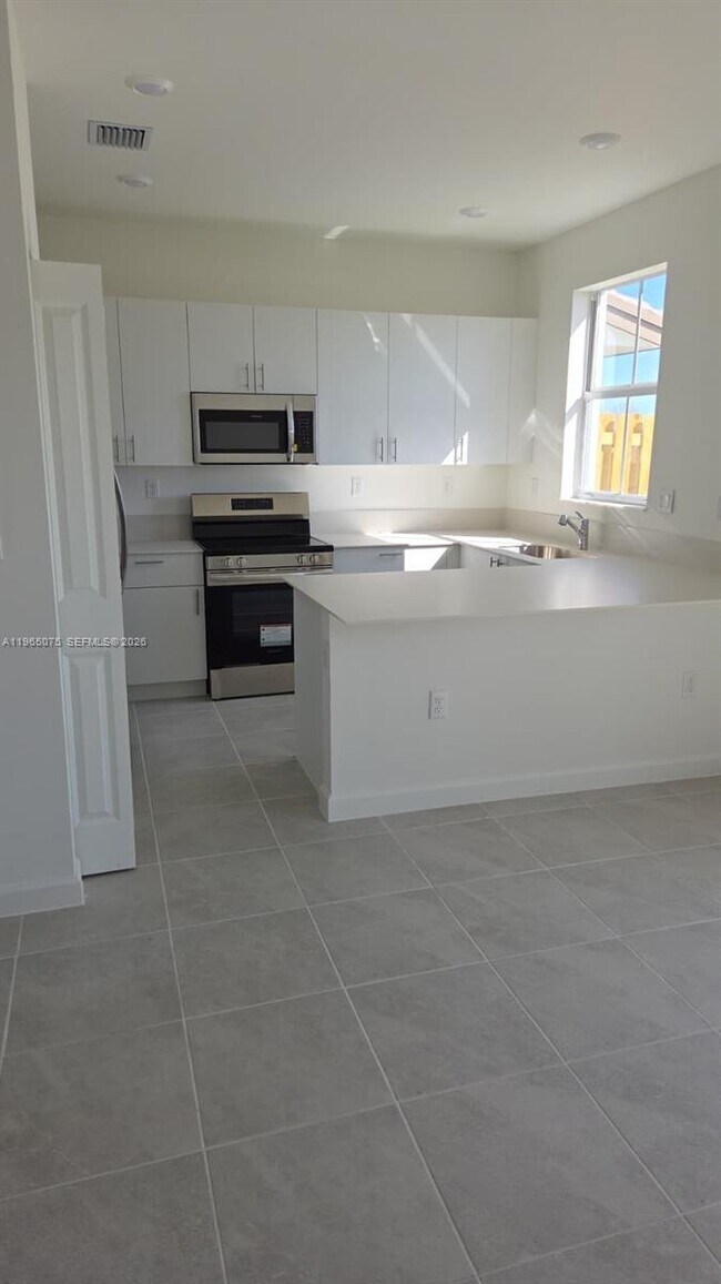 Foto del edificio - 2717 SE 26th Rd