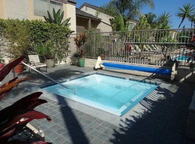 Hot Tub - 8604 Via Mallorca