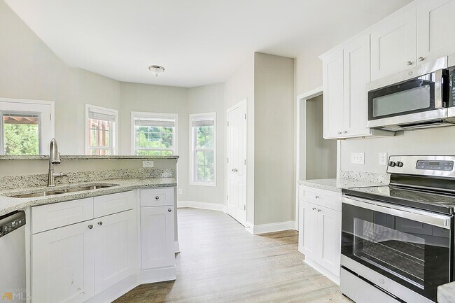 Building Photo - 261 Indian Lake Trail