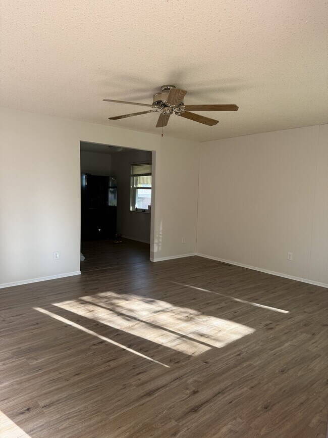 Foto del edificio - 7602 Elton St