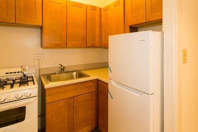 Foto del edificio - 519 W Brompton Ave