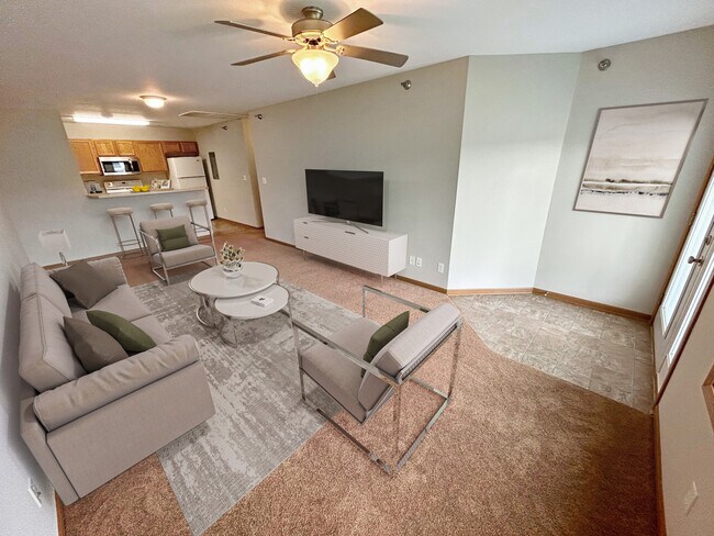 Foto del edificio - Tiverton Court Apartments