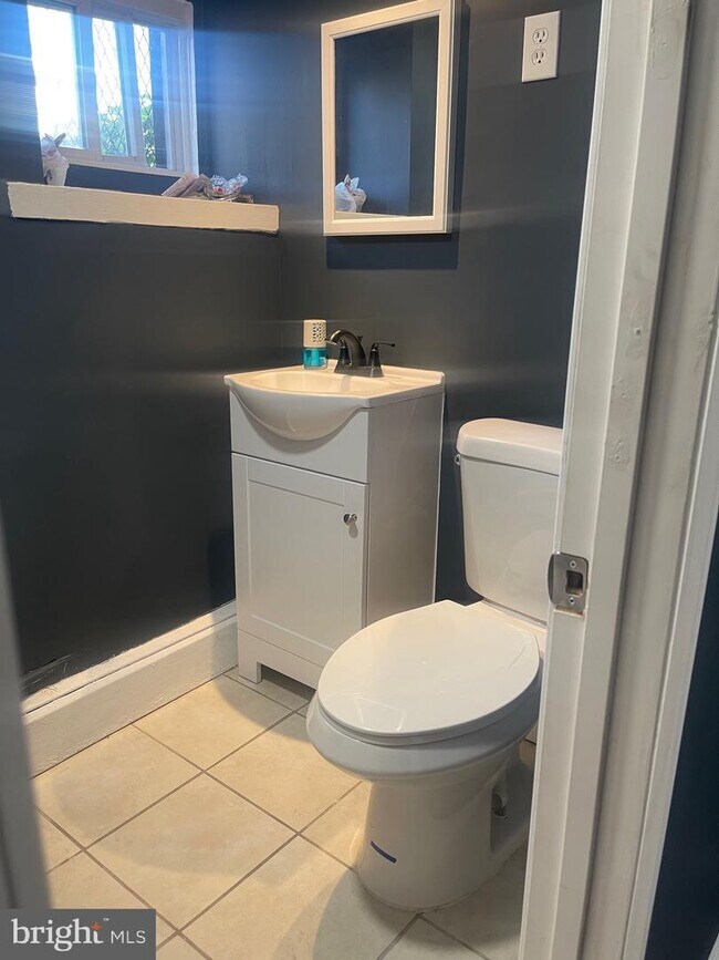 3337 Ravenwood Ave, Baltimore, MD 21213 Townhome Rentals in Baltimore