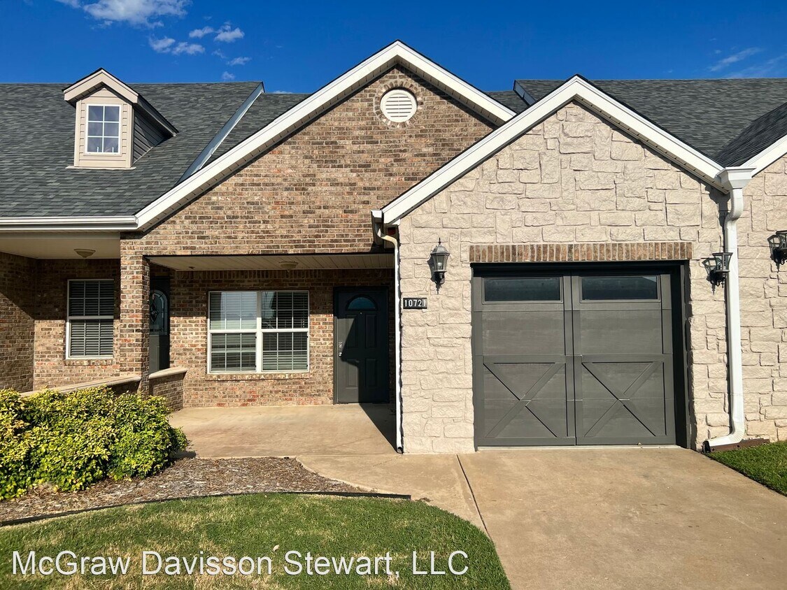 10711 Douglas Dr, Jenks, OK 74037 House Rental in Jenks, OK