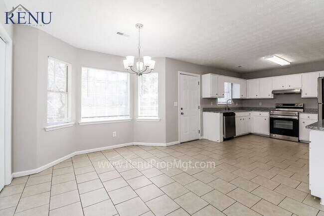 Building Photo - Now Available! 3 bed 2 bath!