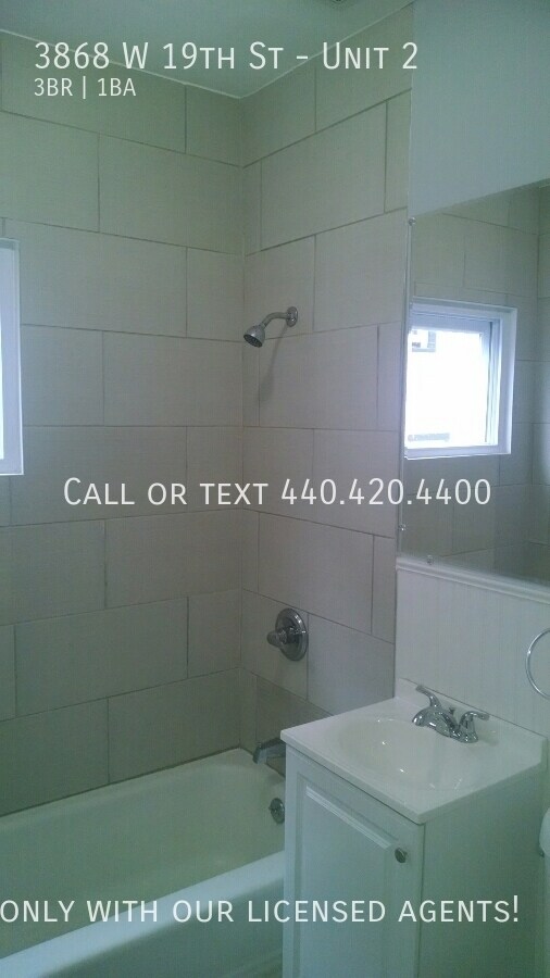 Foto del edificio - 3868 W 19th St