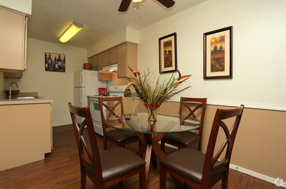 Lakeside Place Apartments Rentals Tulsa, OK