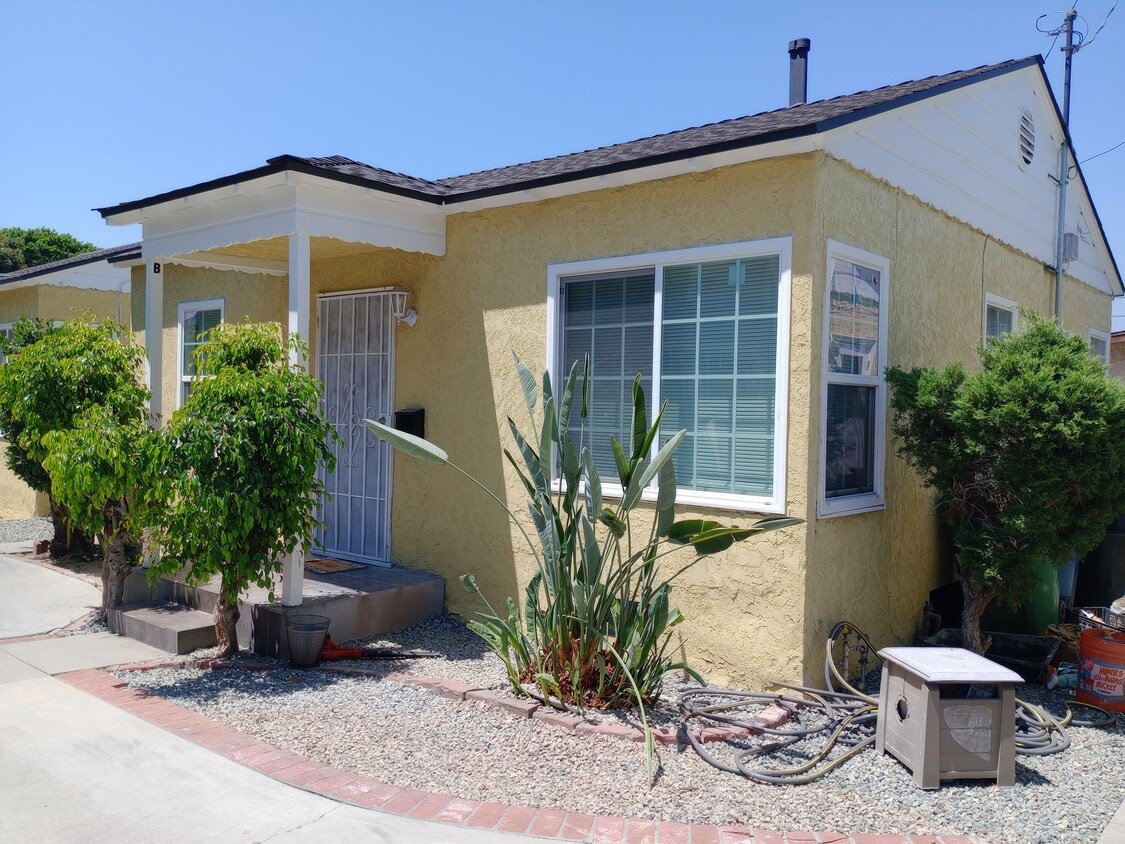 Primary Photo - 6331 Riverside Ave
