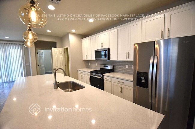 Foto del edificio - 5935 N 187th Ln