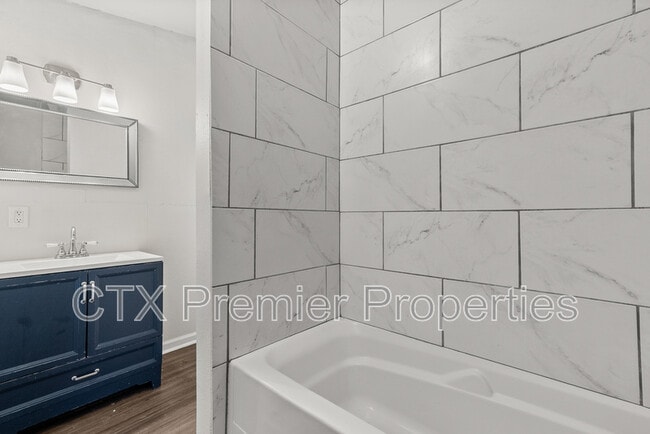 Foto del edificio - 1109 S 41st St