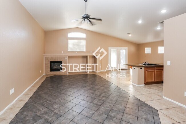 Building Photo - 4 Bedroom in North Las Vegas!