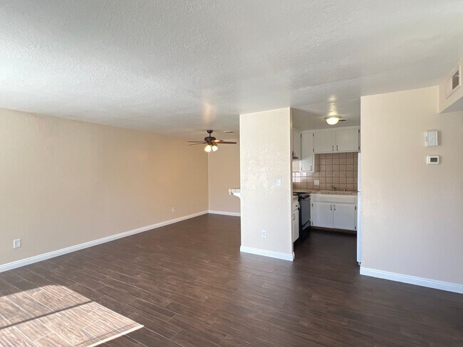 Building Photo - 6811 Klamath Way