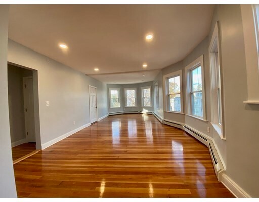 Building Photo - 55 New Ocean St