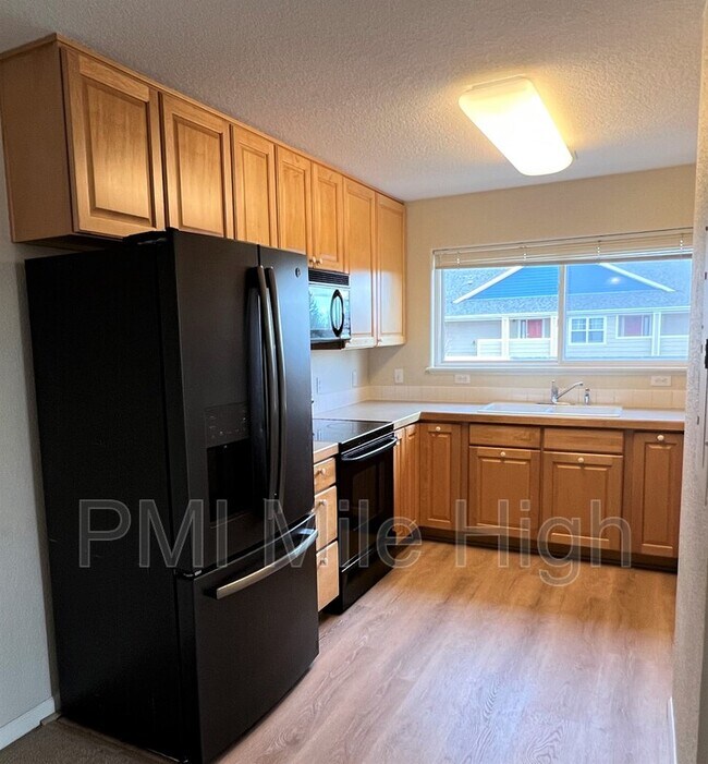 Foto del edificio - 3330 Boulder Cir