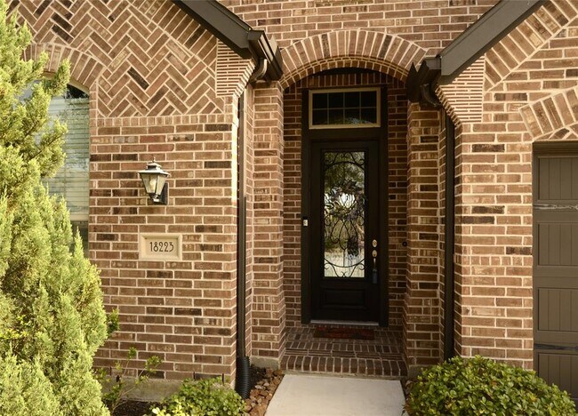 Foto del edificio - 18223 McNish Ln