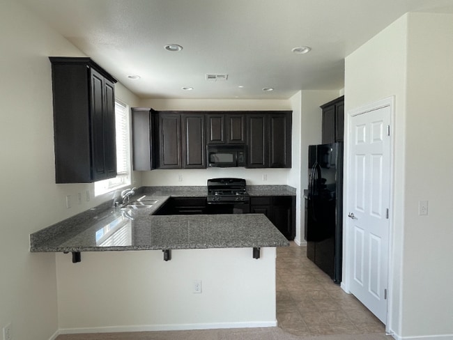 Building Photo - 5637 Nobleton Ct