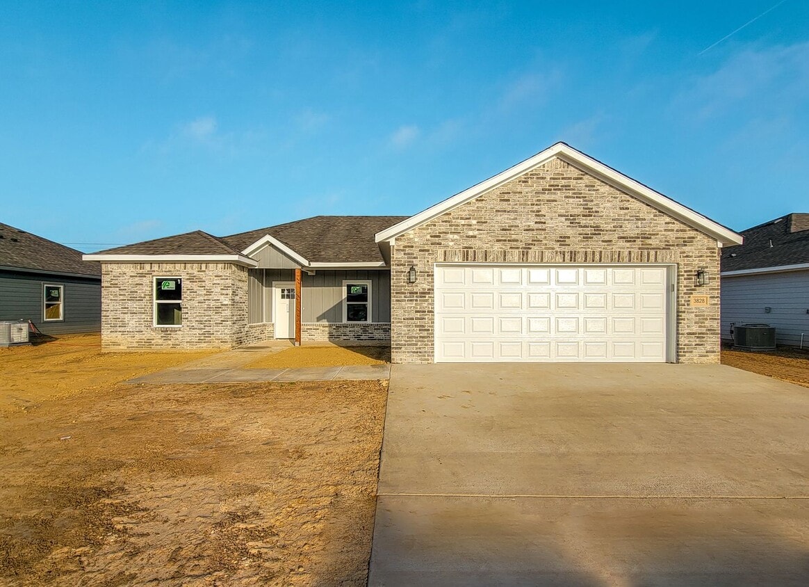 Primary Photo - Beautiful 3 Bed 2 Bath Home in Corsicana!