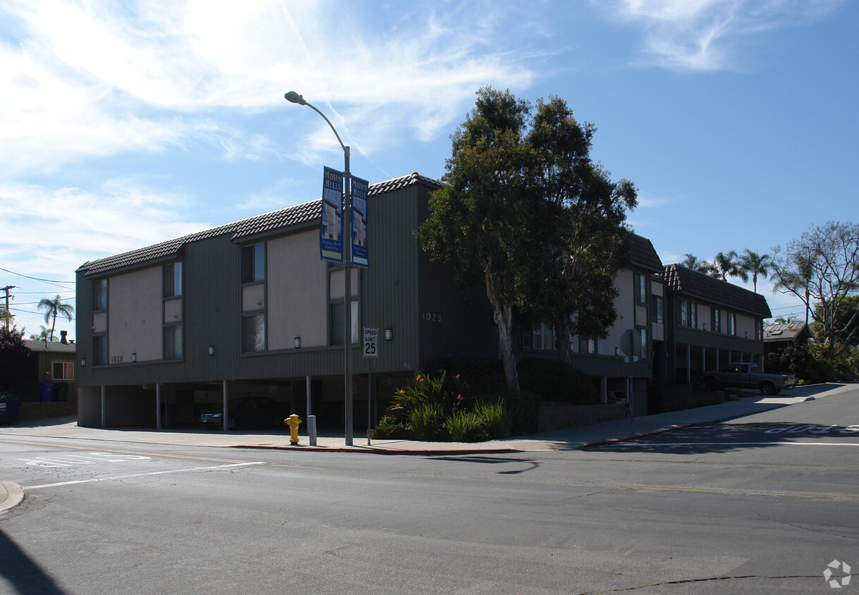 Primary Photo - University Crest Apartments