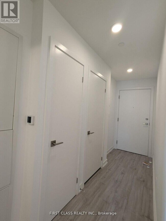 Building Photo - 252 Church St