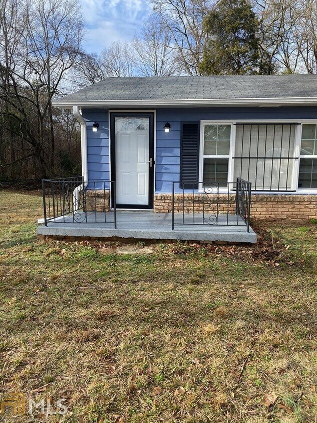 Primary Photo - 3273 Fairburn Rd SW