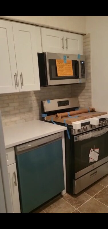 Foto del edificio - 1369 E 86th St