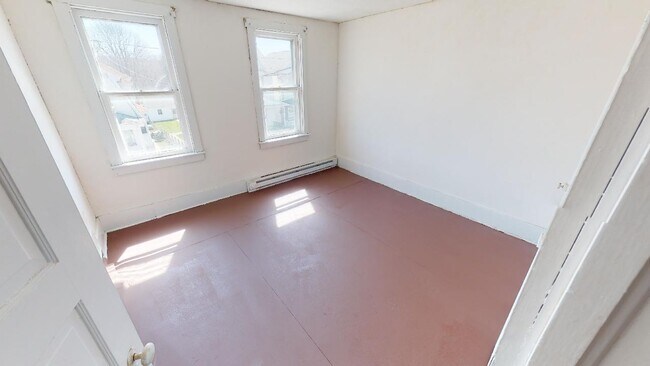 Building Photo - 1142 Poplar St