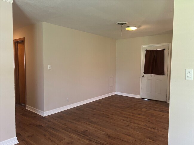 Foto del edificio - 16109 Clarence St