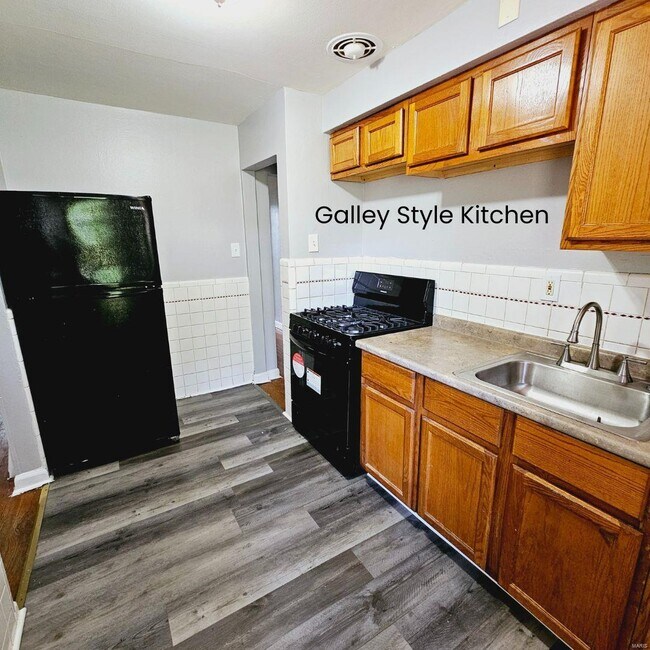 Building Photo - 10148 Newbold Dr