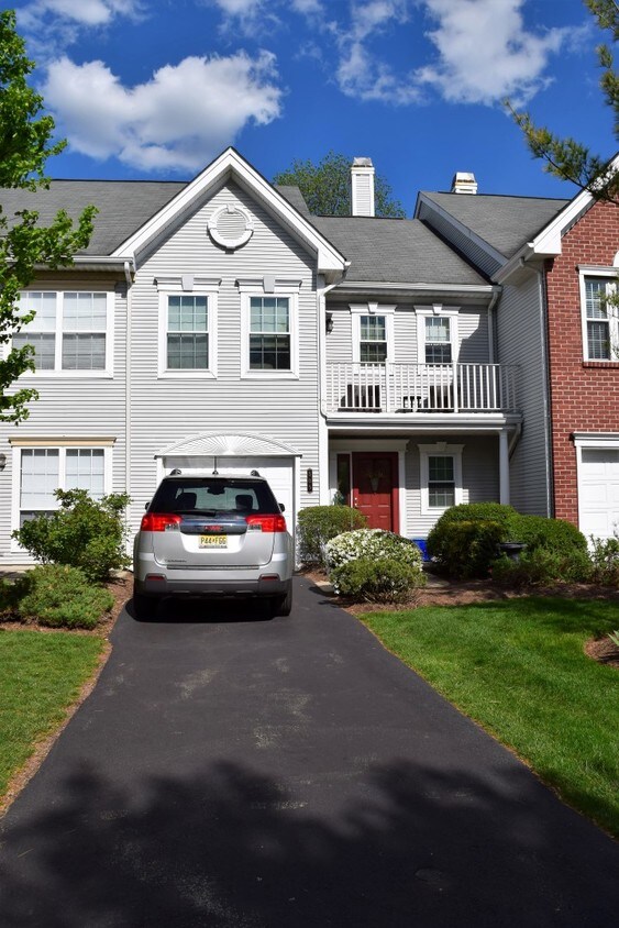 300 Timberbrooke Dr, Bedminster, NJ 07921 Townhome Rentals in