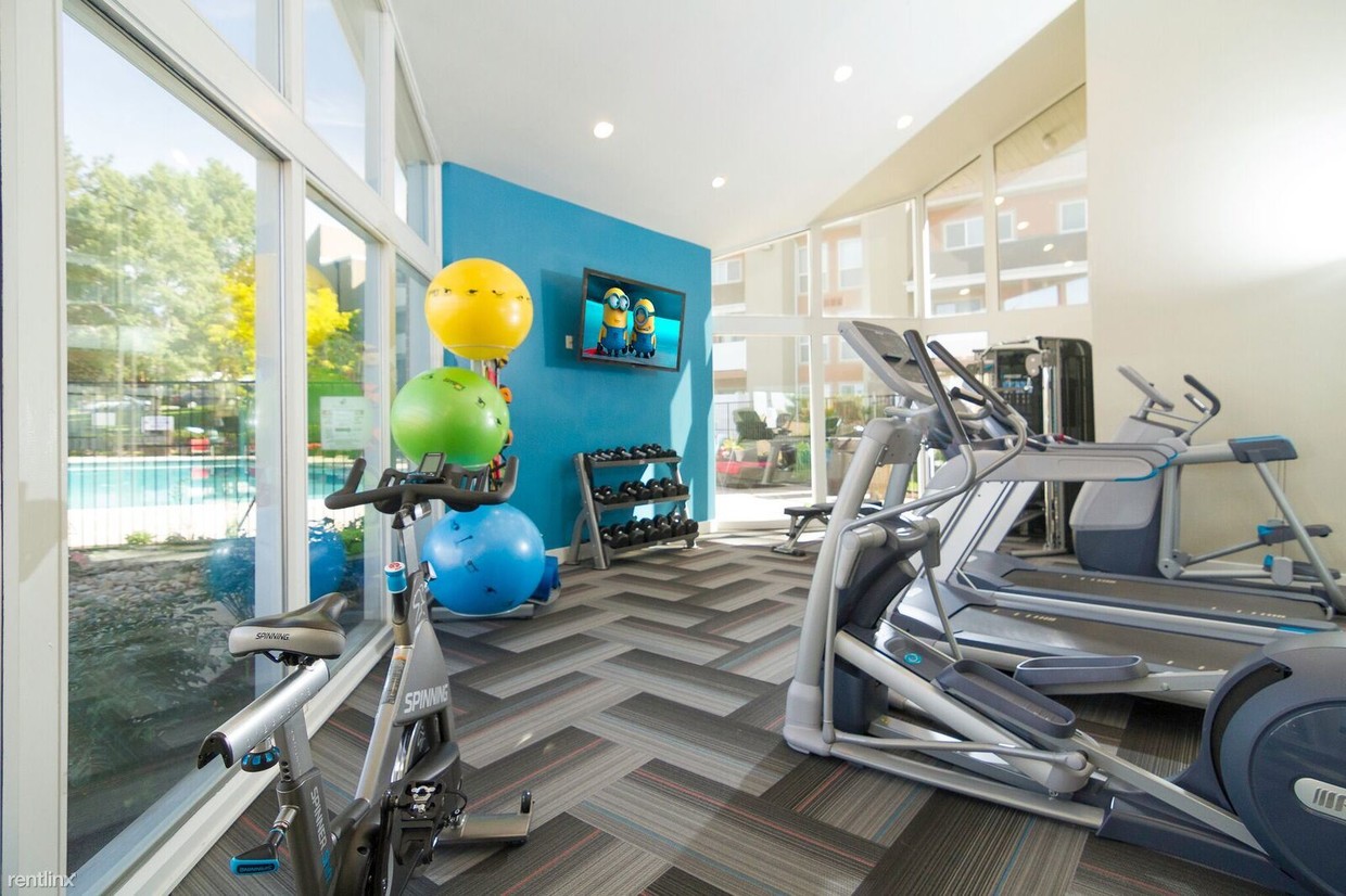 Foto principal - 2 br, 1 bath Apartment - Foothill Place