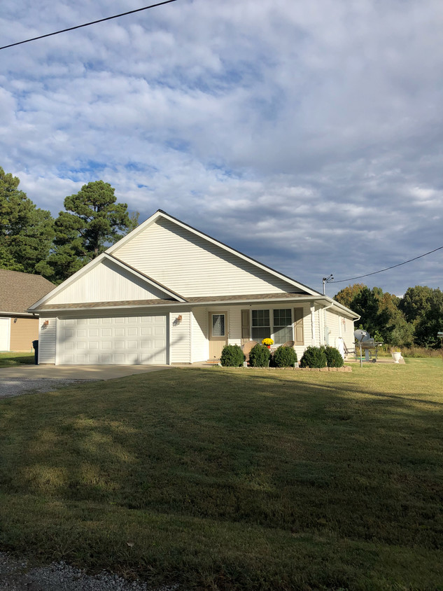 Foto principal - 112 Scout Cabin Rd