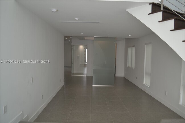 Foto del edificio - 8241 NW 34th St