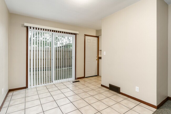 Building Photo - 3912 Louisiana Rd