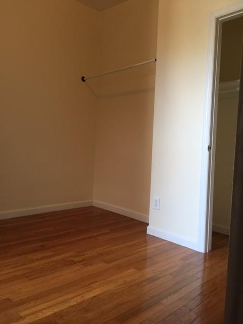 Primary Photo - 31 Arden St