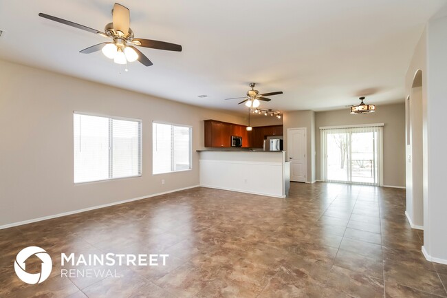 Building Photo - 1737 W Stephanie Ln