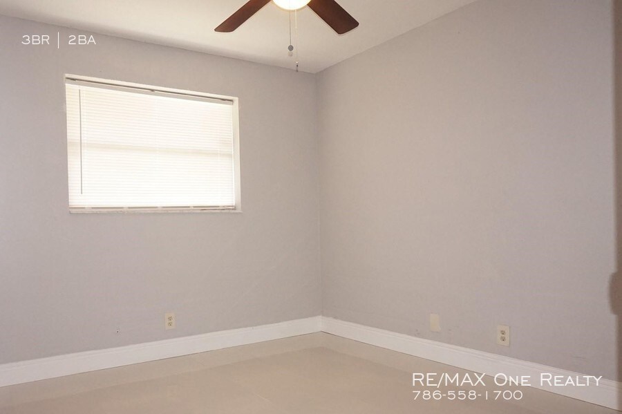 Foto del edificio - 2010 SW 31st Ave