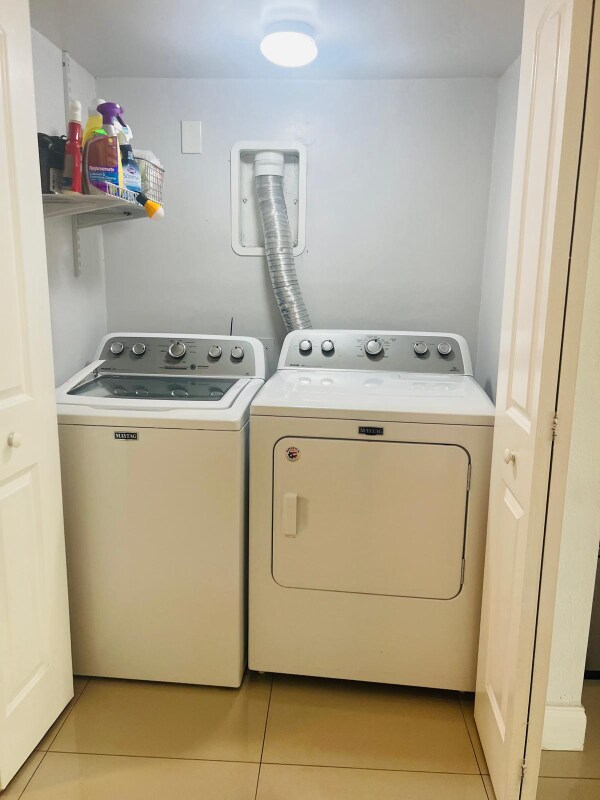 Foto del edificio - 8449 SW 148th Pl