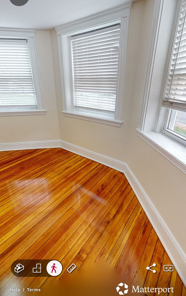 Building Photo - 14 Mount Hood Rd