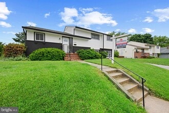 Building Photo - 3408 Croydon Rd