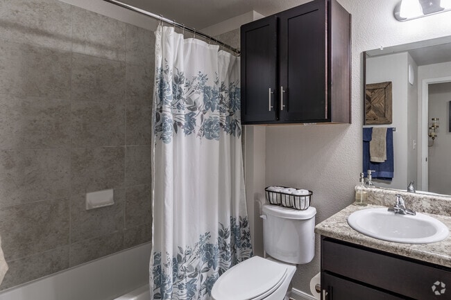 1BR, 1BA - 735 SF - Cascadia Luxury Apartments