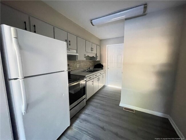 Foto del edificio - 4953 Fieldcrest Dr