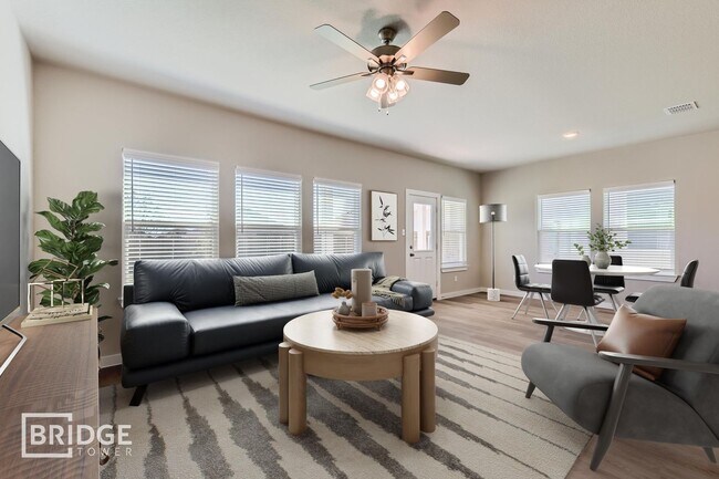 Foto del edificio - 412 Barnwood Ct