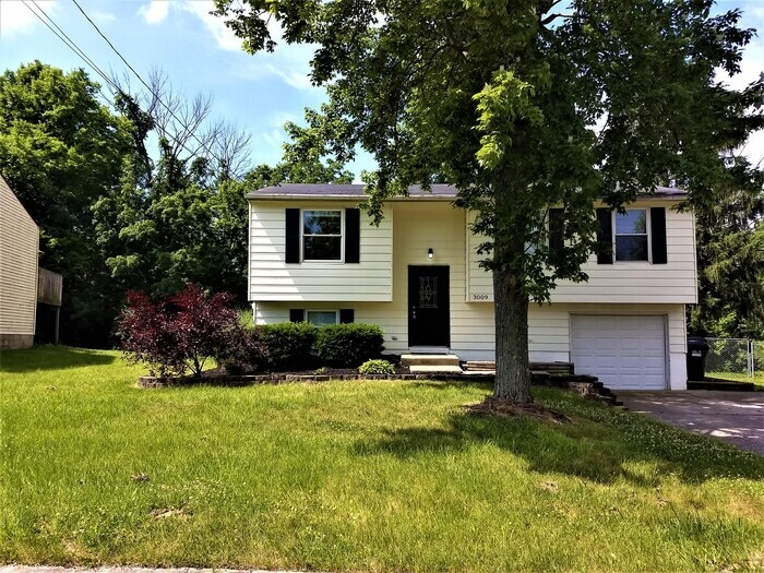 Bilevel home in NorthWest School District House Rental in Cincinnati