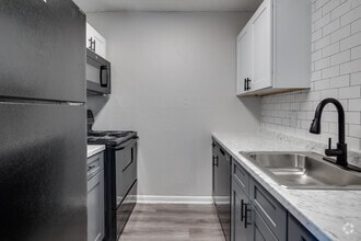 Interior Photo - Crossings at Midtown