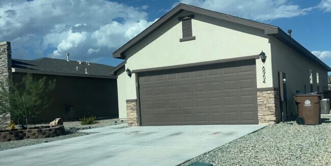 Building Photo - 6954 Santa Marta St