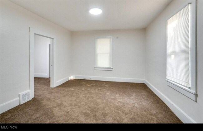 Foto del edificio - 6701 Gertrude Ave