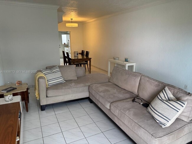 Foto del edificio - 7921 East Dr