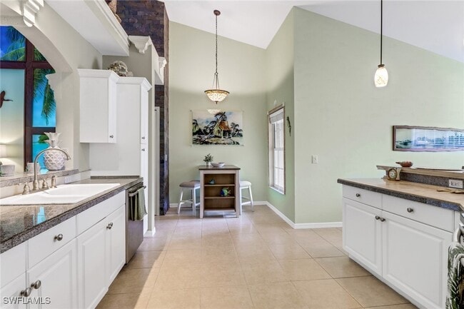 Building Photo - 20151 Seagrove St