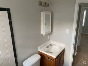 Building Photo - 2800 Bromley St