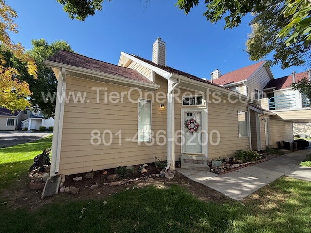 Primary Photo - move in special: $500 off first months rent